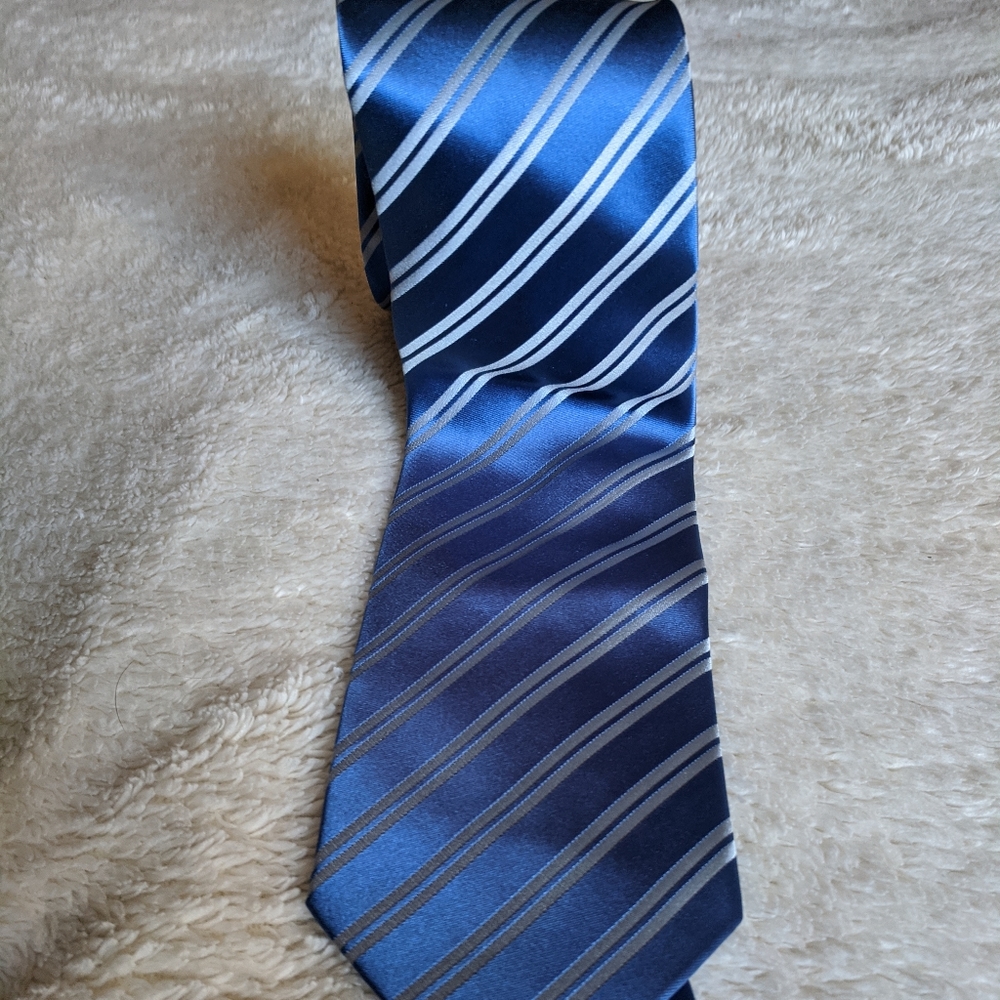 Blue Oscar De la Renta men's tie